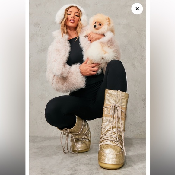 Glitter Moon Boot - Picture 2 of 16